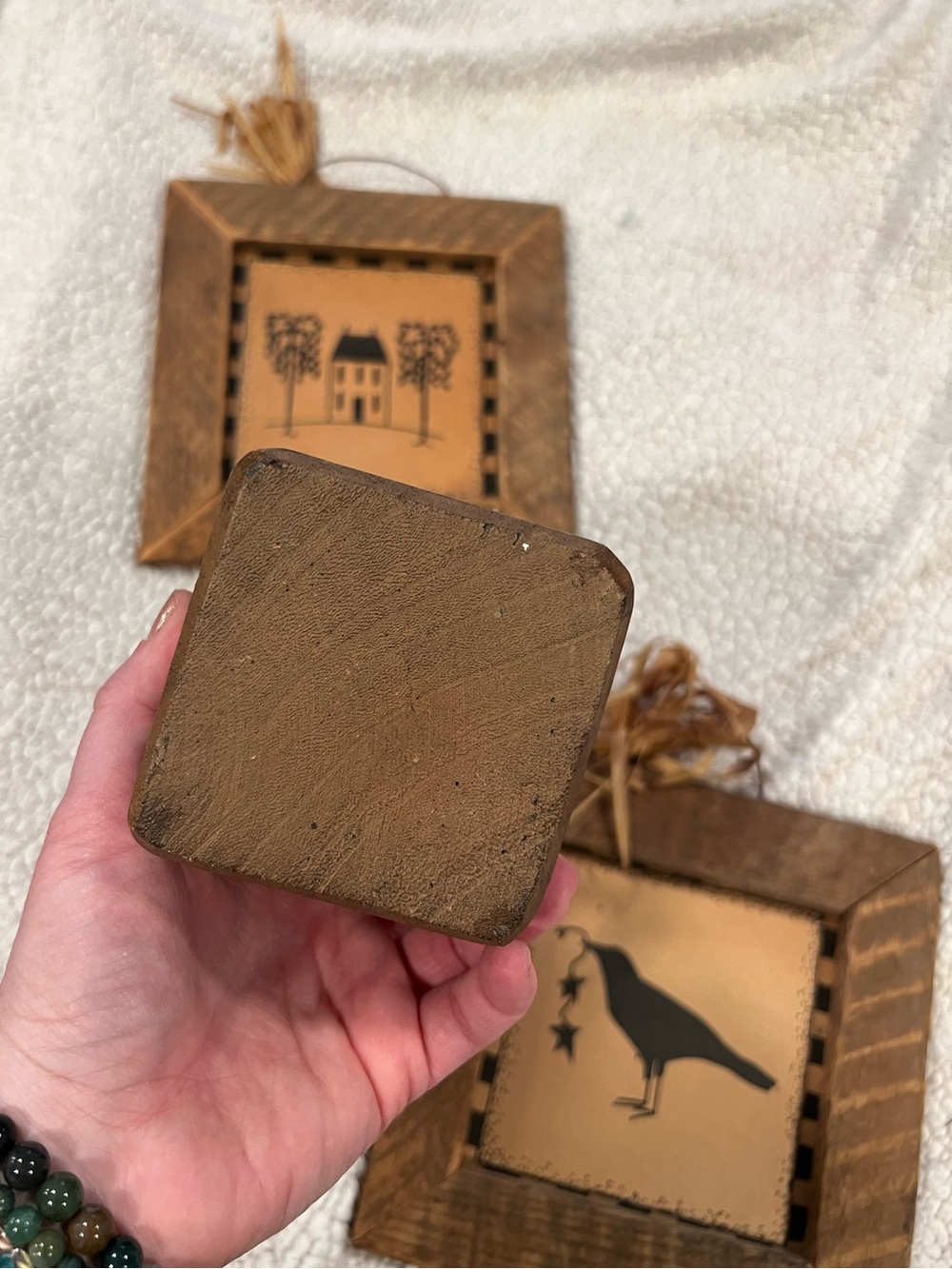 Primitive Olde Crow π¦ββ¬ and two signs π‘ - Picture 2 of 10